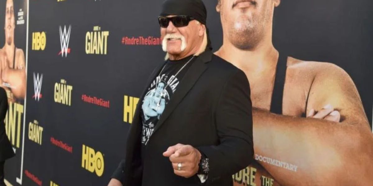 Hulk Hogan announces engagement while giving speech at