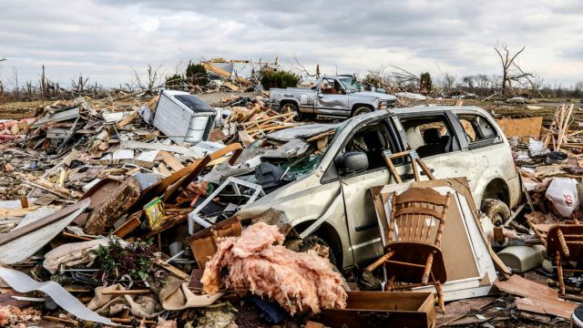 As storms affect the Midwest, tornadoes inflict havoc in Kansas and Iowa.