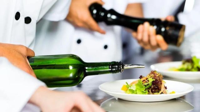 Hudson Valley Restaurant Accused of Tricking Customers Into Illegal Actions!
