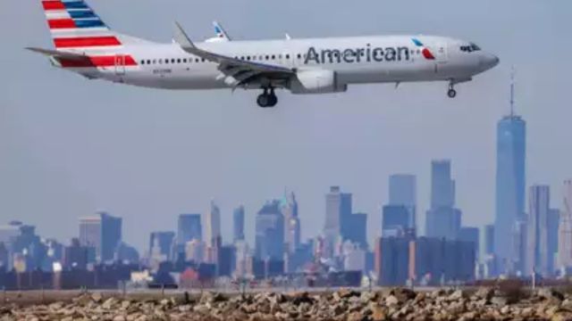 Authorities Claim That When a Passenger Exposed Himself and Urinated in the Aisle, an American Airlines Flight Had to Make an Emergency Landing