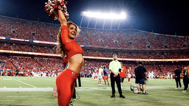 'Stunning' Chiefs Cheerleader Goes Viral During Sunday Night Football