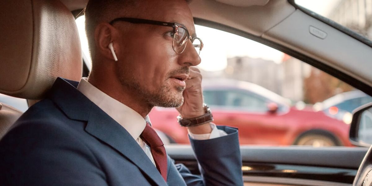 Can You Legally Drive With Airpods in Florida Here’s What the Law Says