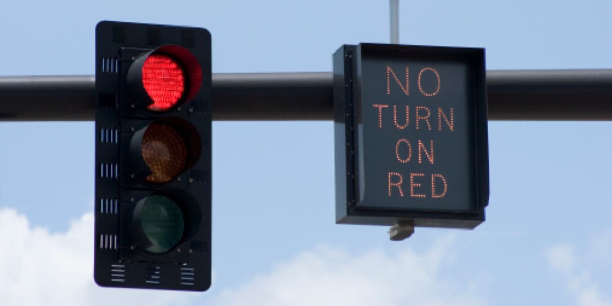 Florida Traffic Laws the Do’s and Don’ts of Turning Right on Red