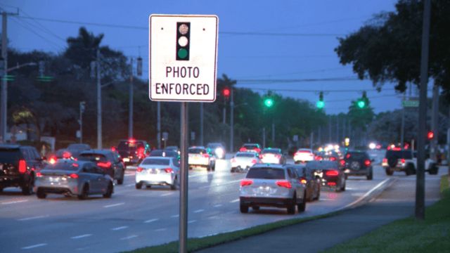 Florida Red Light Camera Law Brings New Rules and Raises Safety Concerns