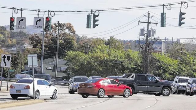 Texas Red Light Cameras Stir Debate Over Safety Privacy and Revenue