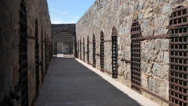 Arizona’s Ghost Prison Stands as a Reminder of a Dark Past