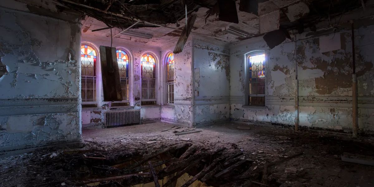 This Abandoned Indiana Hospital is So Haunted, Even Ghost Hunters Fear Its Dark History