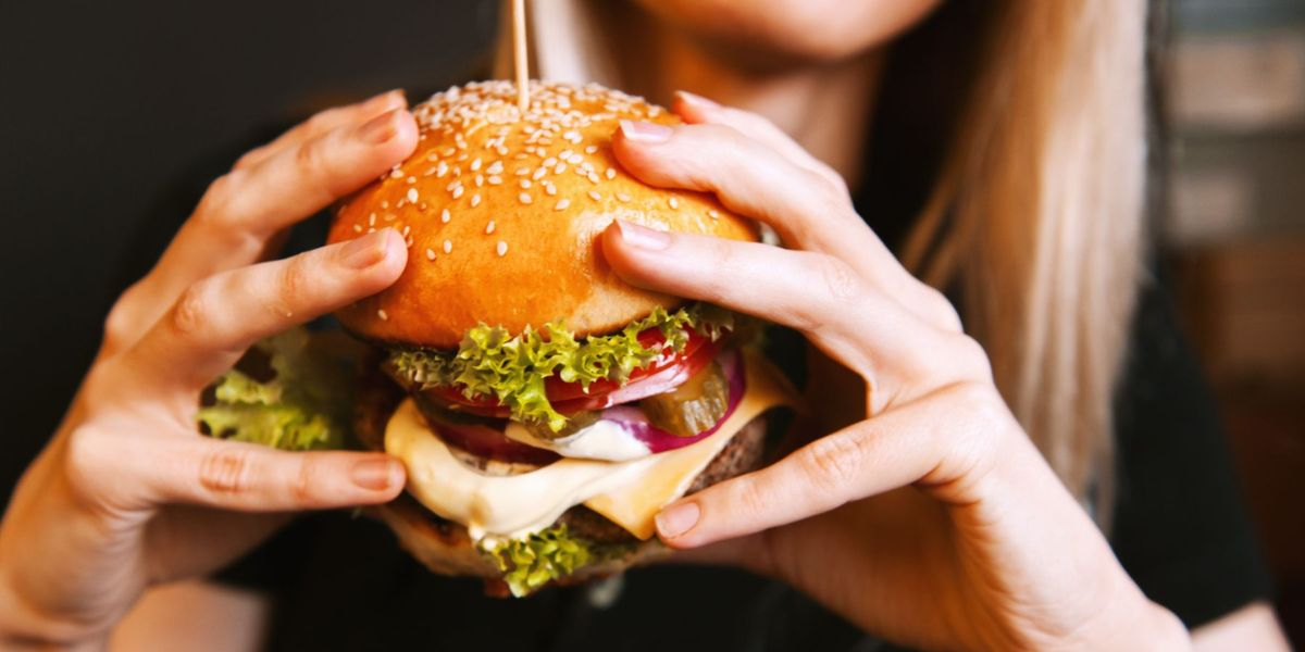 Massive Fire! Burger Chain Shutdown Confirmed in U.S. and U.K.—What Happened