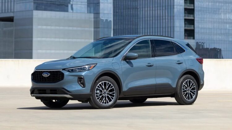 Confirmed – Ford issues another urgent recall after detecting oil leaks that could cause fires in its most popular vehicles – these are the affected model