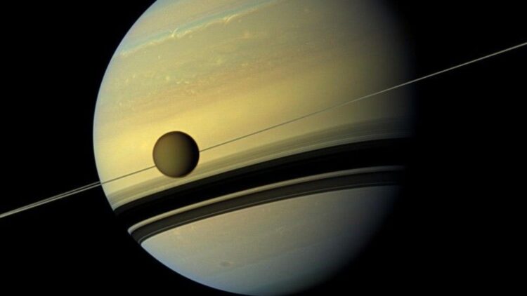 NASA in shock – Titan could harbor life, but its entire biosphere would weigh as little as a small dog