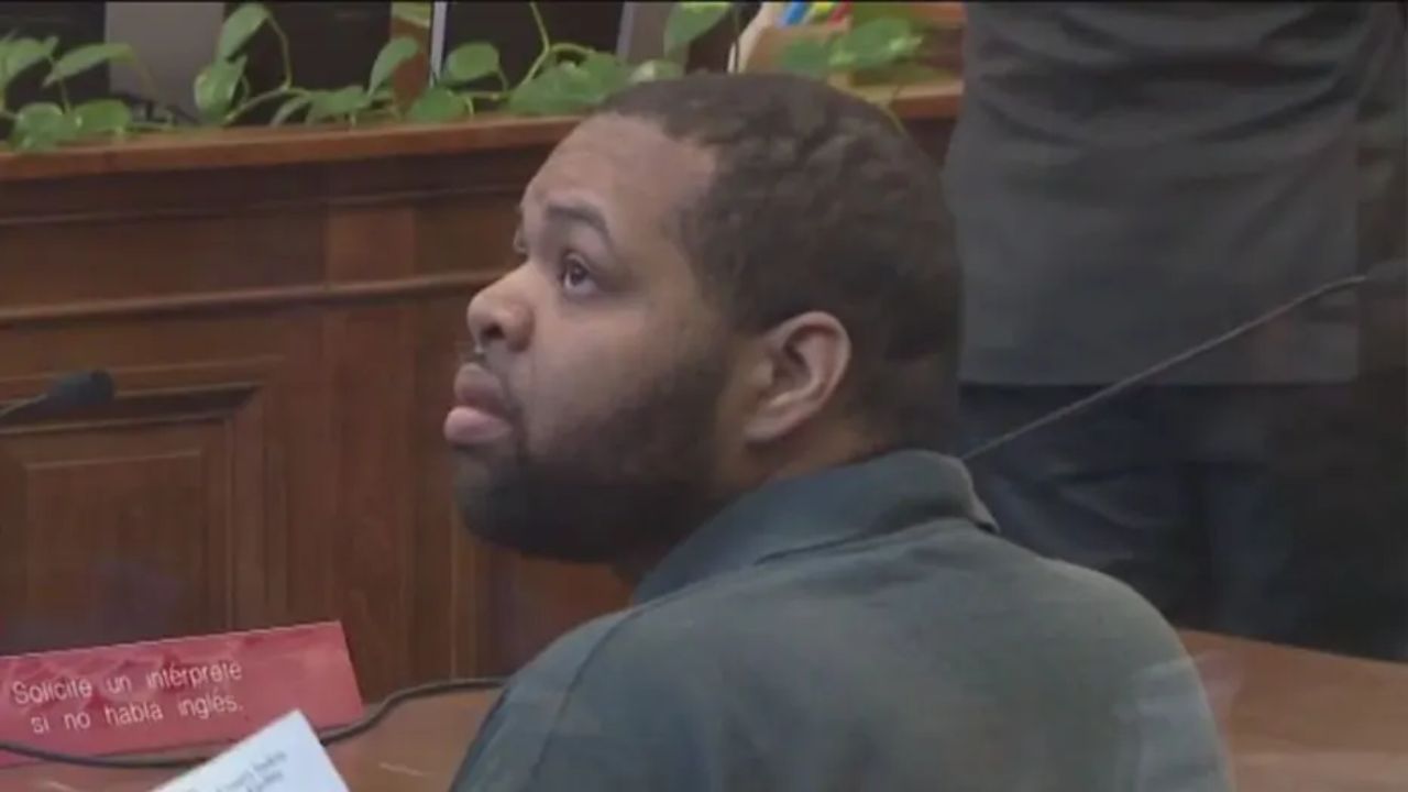 Wisconsin Prosecutors Dismiss Charges Against Man Accused of Throwing Baby Off Balcony
