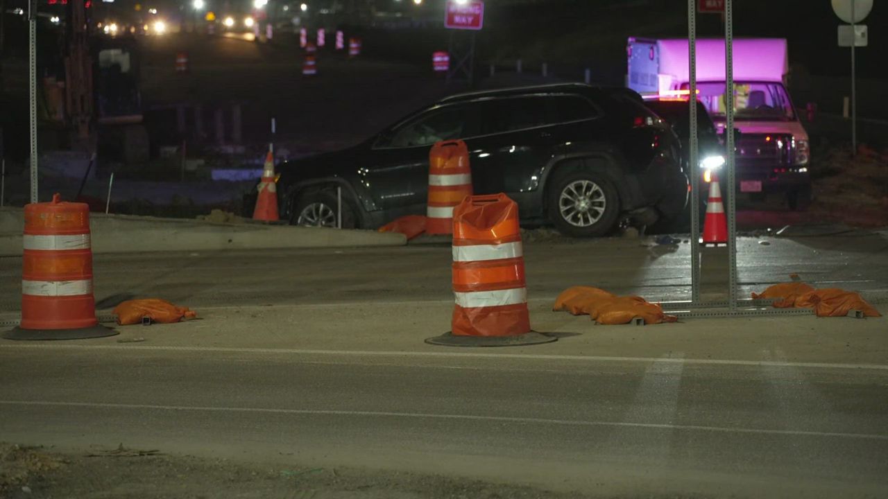 Arlington Police Pursue Multiple Suspects After Armed Robbery Ends in High-Speed Chase