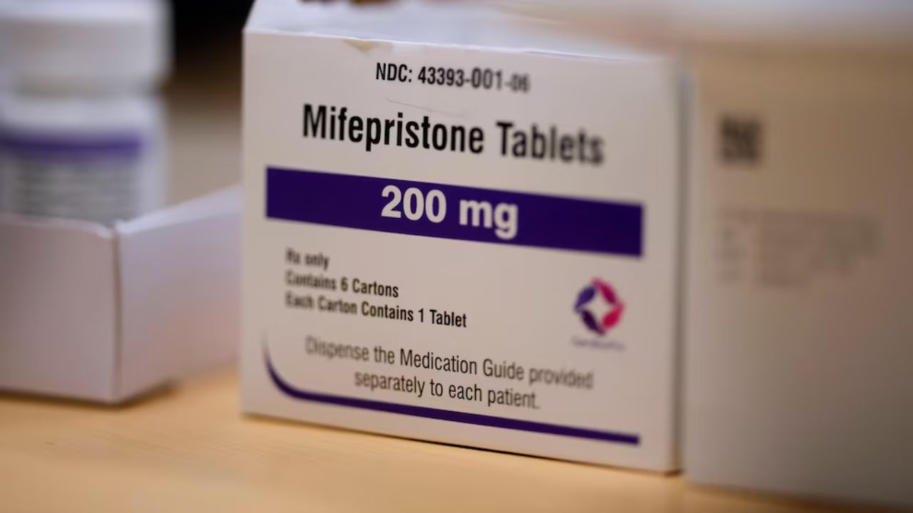 Louisiana Issues Warrant for California Doctor Accused of Mailing Abortion Pills