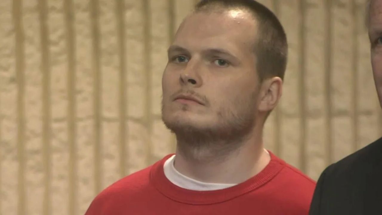 Man Killed Sister in Family Apartment, Made Incriminating Statements as Police Arrived — Lynn, Massachusetts Murder Case