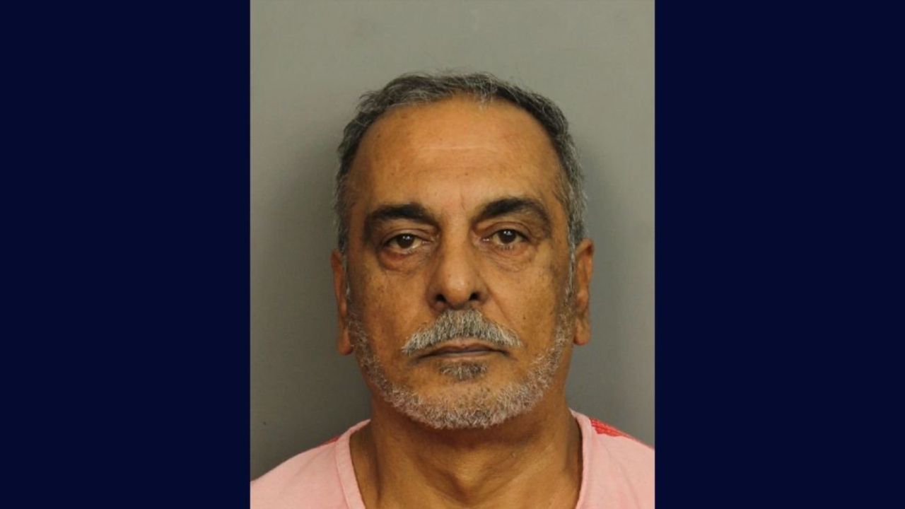 Plumber Pleads Guilty to Attempting to Hire Hitman to Kill His Wife and Six Children
