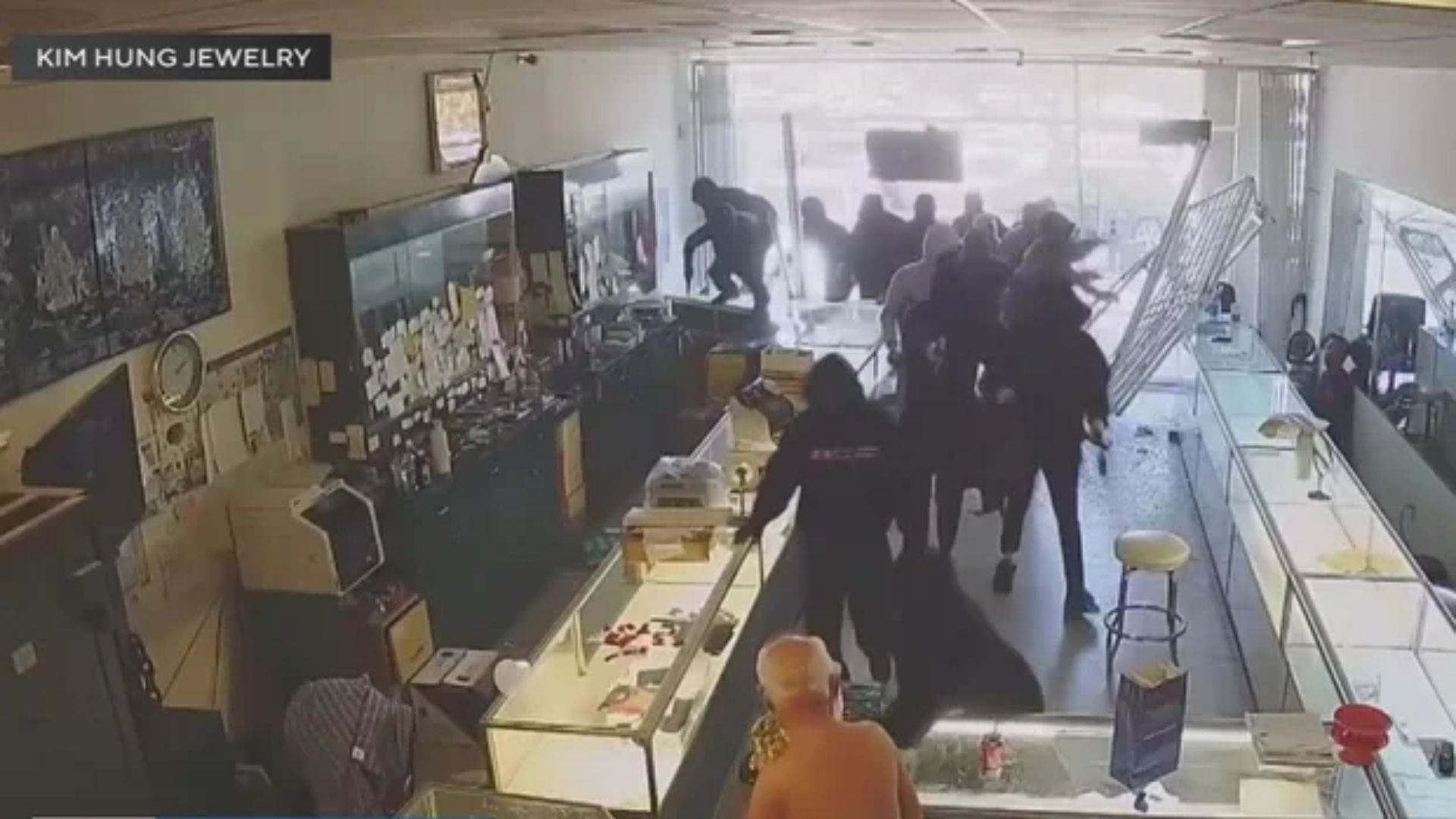 7 Arrested in San Jose Jewelry Store Smash-and-Grab That Injured 88-Year-Old Owner
