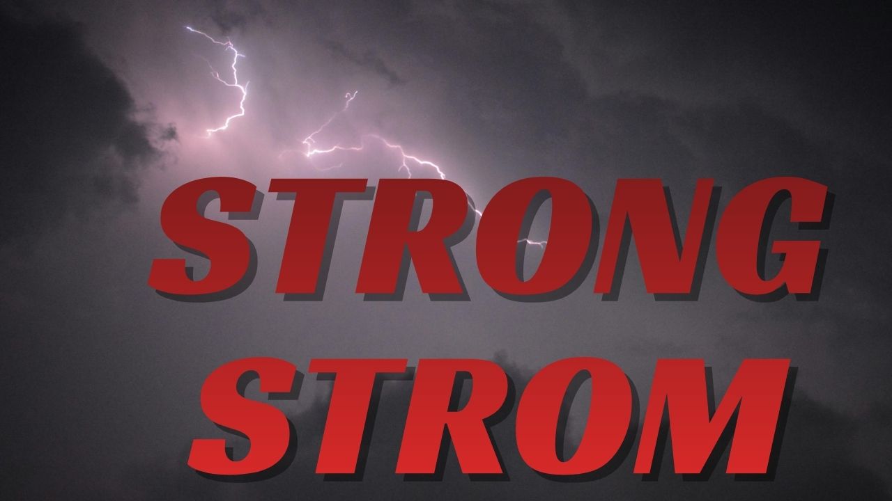 Southeast Texas Braces for Heavy Rain and Strong Storms Late Monday, Forecasters Warn