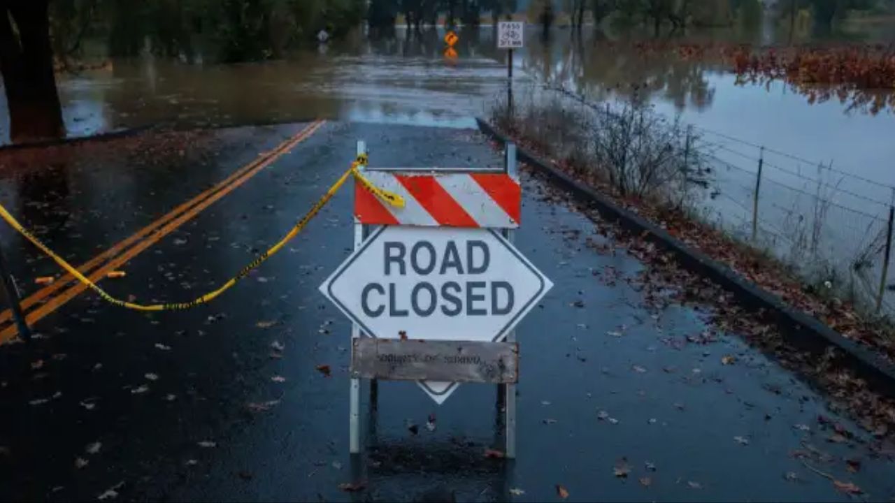 Malibu Canyon and Tuna Canyon Roads to Close Ahead of Storm, LA County Officials Say