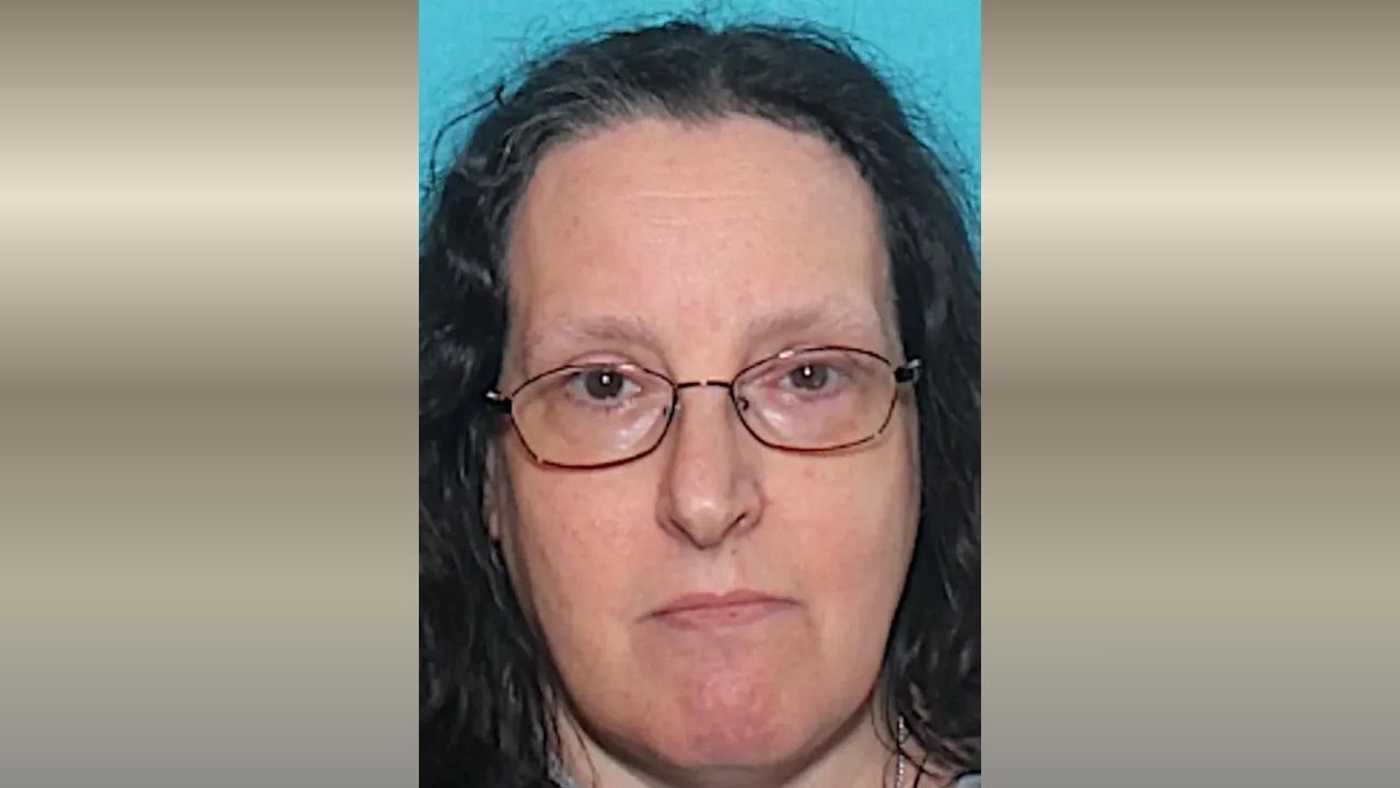 Pennsylvania Father Finds Daughter, 23, Dead at Home as Wife Allegedly Confesses to Stabbing