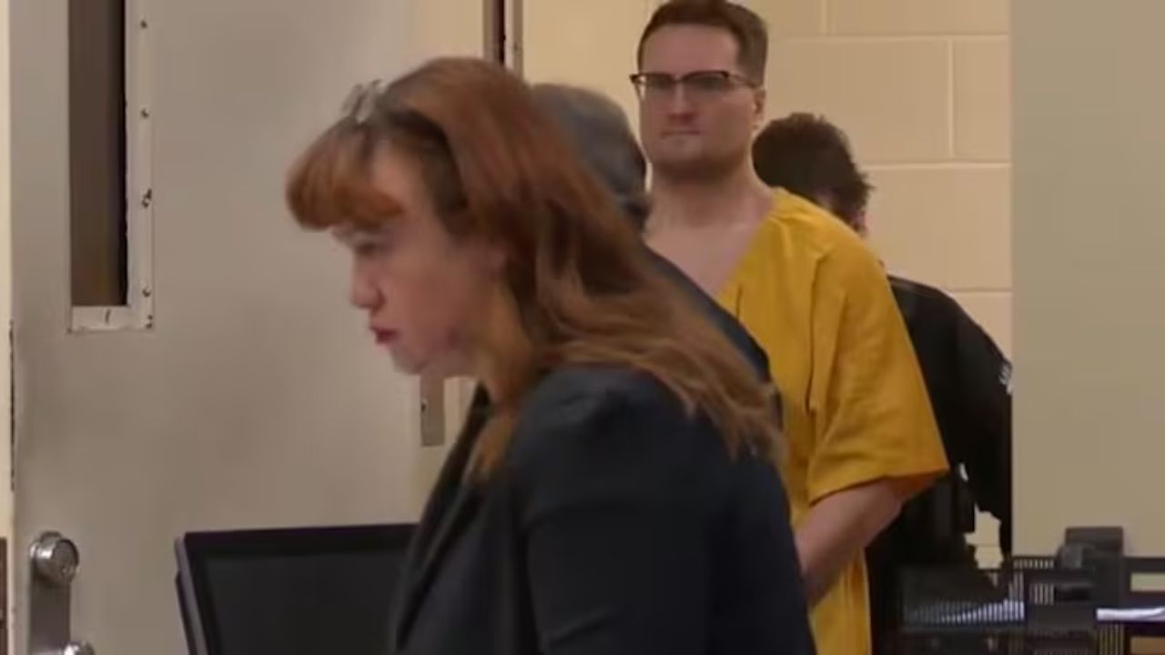 Chicago Surgeon Charged in Double Murder Booked Into Ohio Jail