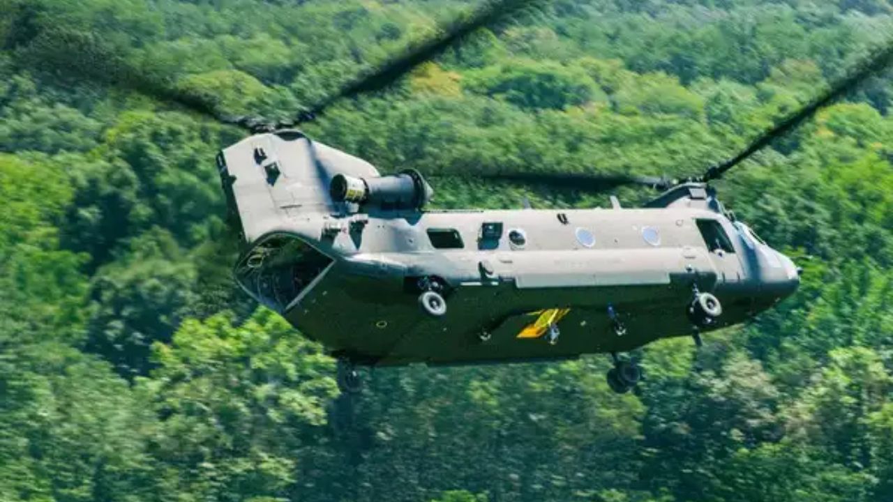 Chinook Pilot Wounded as U.S. Helicopters Came Under Fire During Mission to Capture Nicolás Maduro