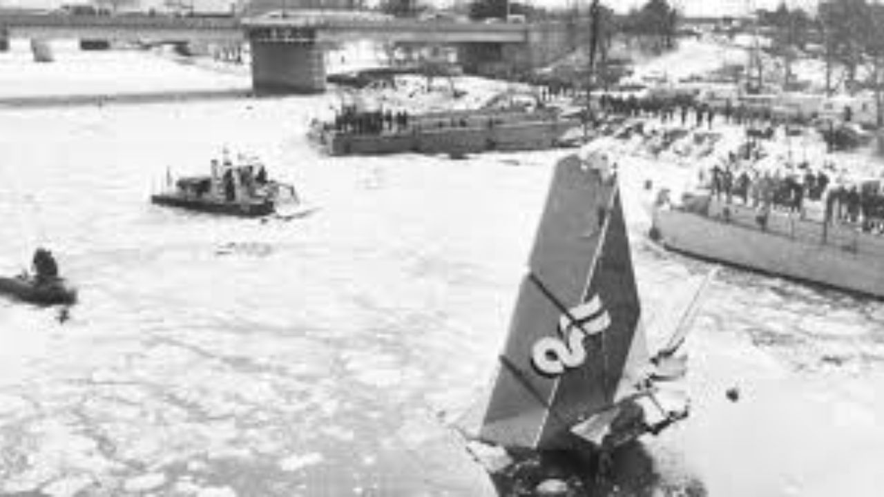 Deadly 1982 Washington, D.C. Snowstorm Remembered for Air Florida Flight 90 Tragedy