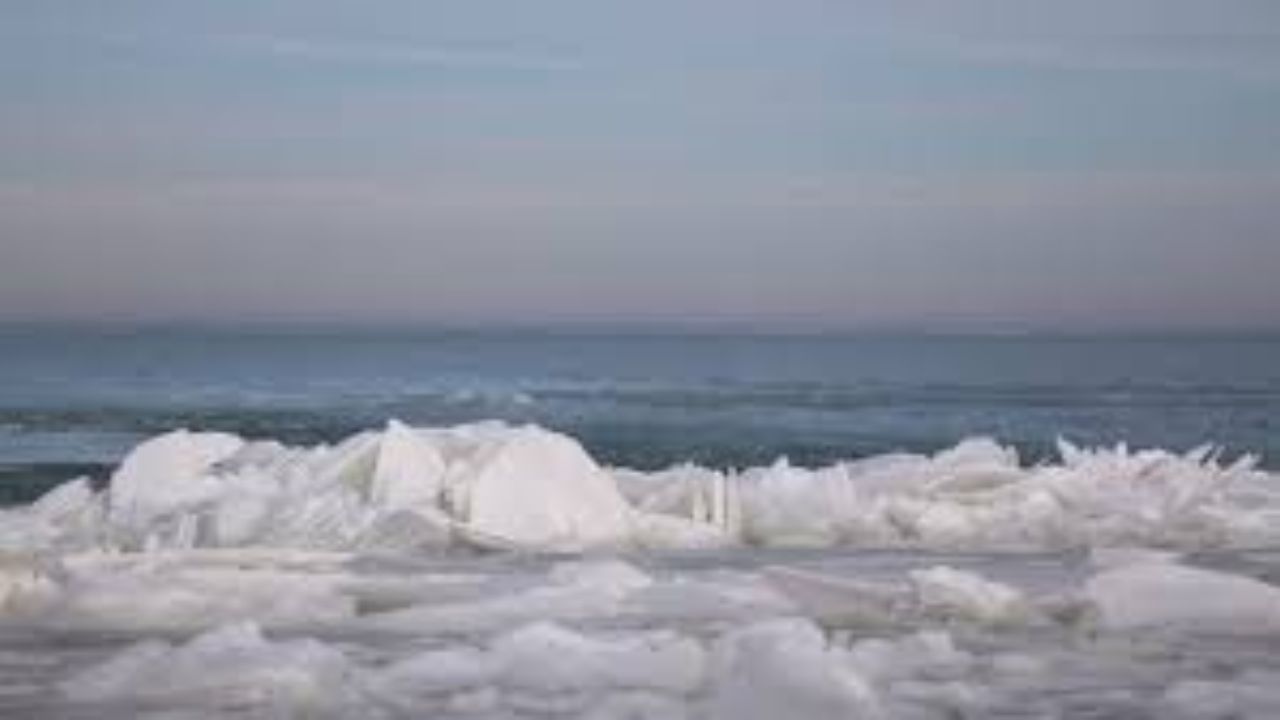 Light Snow Possible Across the South This Weekend as Cold Air Deepens, Forecast Remains Uncertain