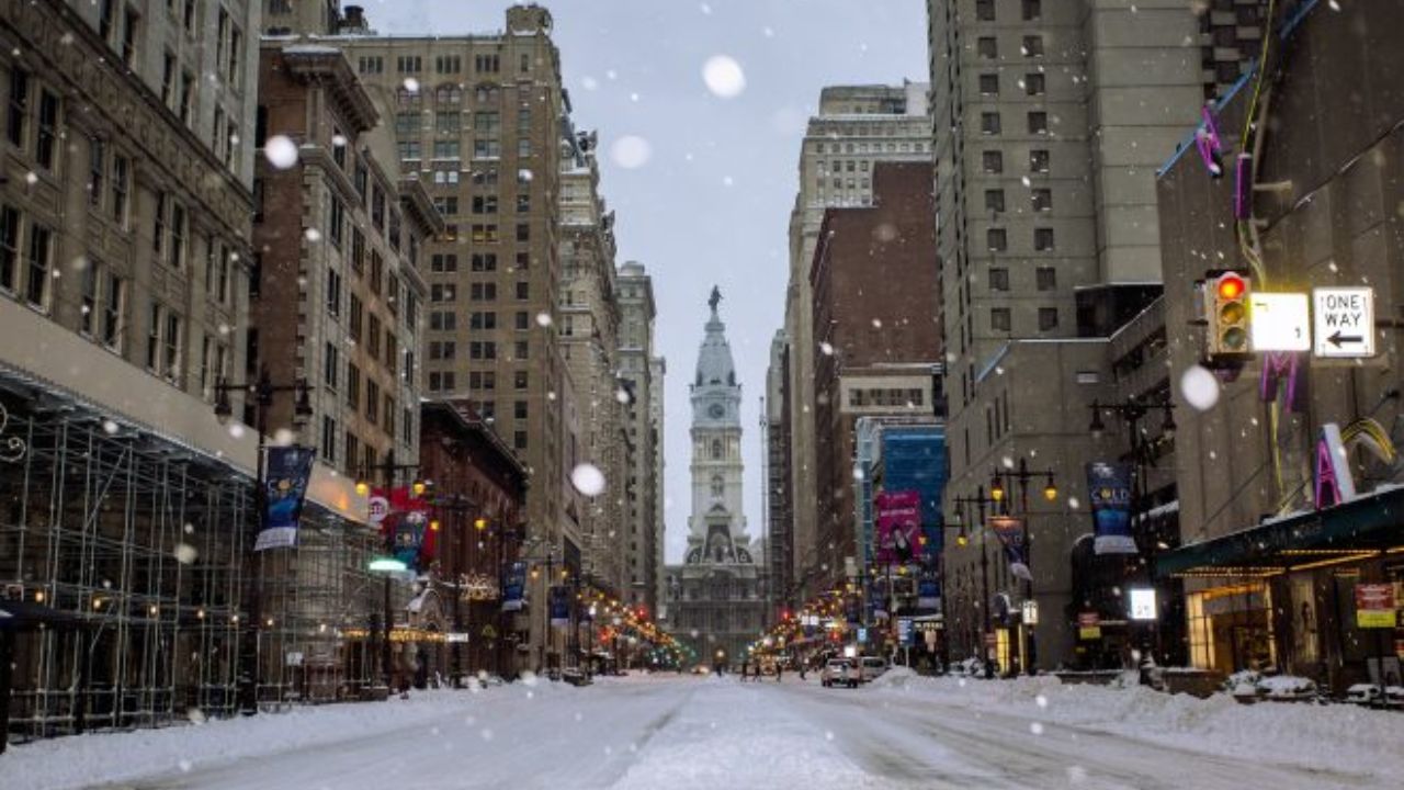 Philadelphia Braces for Cold Friday and Chilly Weekend as Temperatures Stay in the 20s and 30s